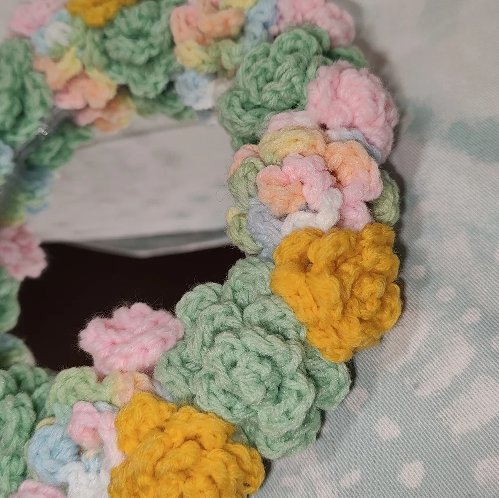 Handmade Round Crochet Floral Framed Mirror Wall Decor